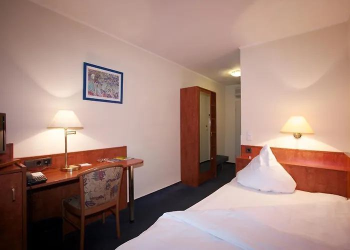 Falk Hotel
